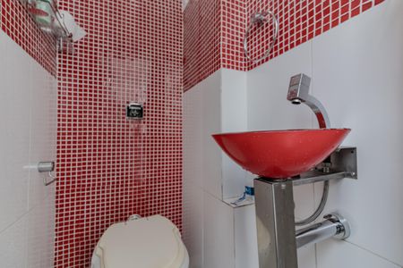 Apartamento à venda com 80m², 2 quartos e 1 vagaBanheiro de Serviço