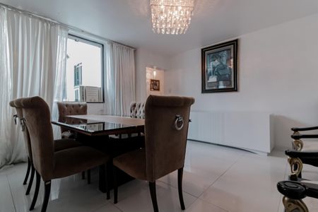 Apartamento à venda com 80m², 2 quartos e 1 vagaSala