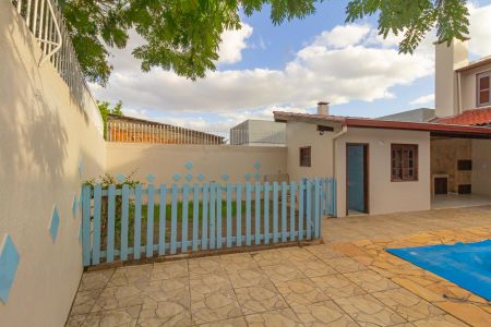 Casa à venda com 230m², 4 quartos e 2 vagas Casa à venda com 230m², 4 quartos e 2 vagasQuintal