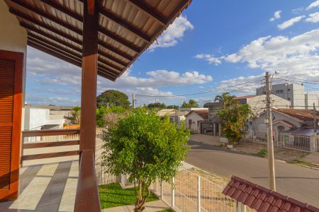 Casa à venda com 230m², 4 quartos e 2 vagas Casa à venda com 230m², 4 quartos e 2 vagasvaranda da Suíte