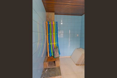 Casa à venda com 230m², 4 quartos e 2 vagas Casa à venda com 230m², 4 quartos e 2 vagasDespensa