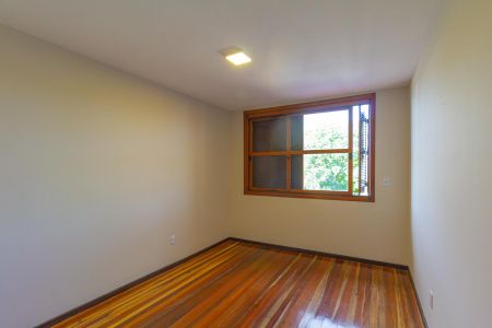 Casa à venda com 230m², 4 quartos e 2 vagas Casa à venda com 230m², 4 quartos e 2 vagasQuarto 3