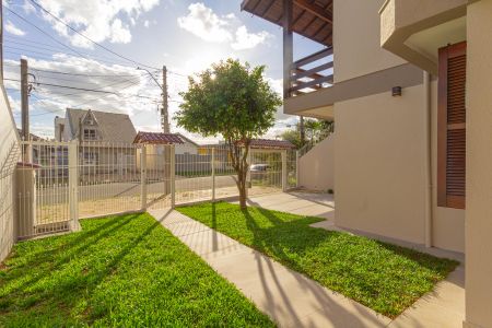 Casa à venda com 230m², 4 quartos e 2 vagas Casa à venda com 230m², 4 quartos e 2 vagasJardim