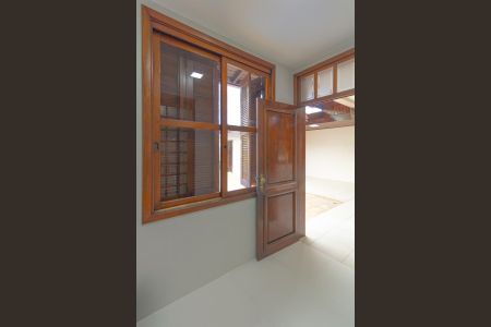 Casa à venda com 230m², 4 quartos e 2 vagas Casa à venda com 230m², 4 quartos e 2 vagasÁrea de Serviço