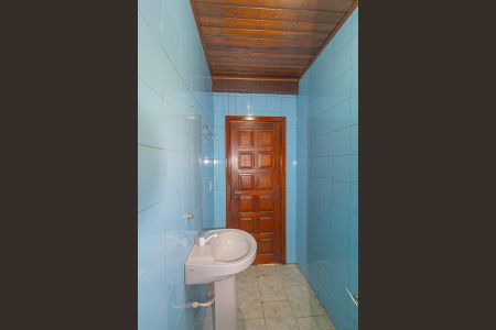 Casa à venda com 230m², 4 quartos e 2 vagas Casa à venda com 230m², 4 quartos e 2 vagasBanheiro de serviço