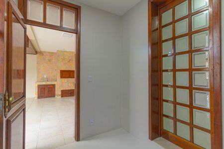 Casa à venda com 230m², 4 quartos e 2 vagas Casa à venda com 230m², 4 quartos e 2 vagasÁrea de Serviço