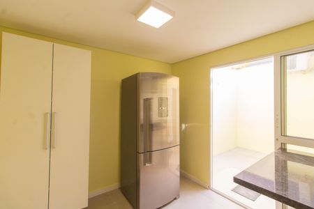 Casa de condomínio à venda com 60m², 2 quartos e 2 vagasCozinha