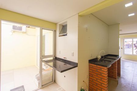 Casa de condomínio à venda com 60m², 2 quartos e 2 vagasCozinha