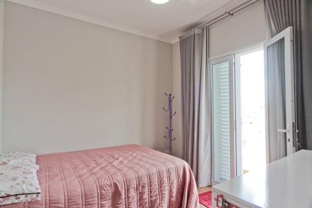 Casa à venda com 327m², 5 quartos e 6 vagas Casa à venda com 327m², 5 quartos e 6 vagasSuíte 1