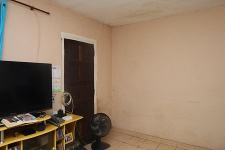 Casa à venda com 150m², 1 quarto e 2 vagasSala