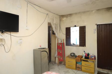 Casa à venda com 150m², 1 quarto e 2 vagasEdícula - Quarto