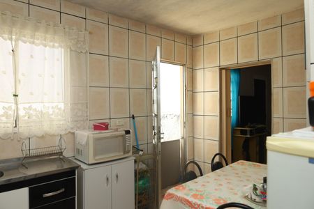 Casa à venda com 150m², 1 quarto e 2 vagasCozinha