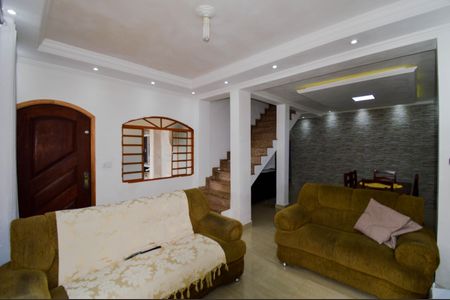 Casa à venda com 160m², 2 quartos e 6 vagasSala