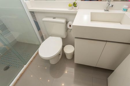 Apartamento à venda com 59m², 2 quartos e 1 vaga Apartamento à venda com 59m², 2 quartos e 1 vagaBanheiro Social