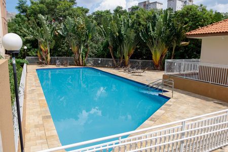 Apartamento à venda com 54m², 2 quartos e 1 vaga Apartamento à venda com 54m², 2 quartos e 1 vagaÁrea comum - Piscina