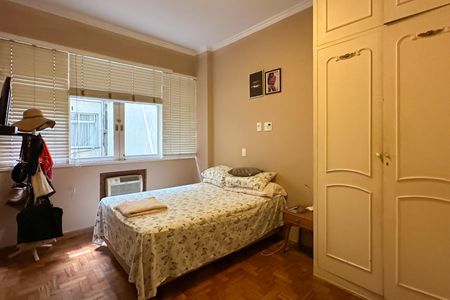 Apartamento à venda com 108m², 3 quartos e sem vagaSuíte 02