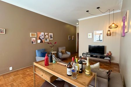 Apartamento à venda com 108m², 3 quartos e sem vagaSala