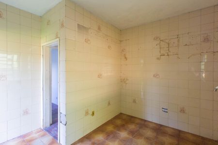 Casa à venda com 528m², 3 quartos e 2 vagasCozinha e Área de Serviço