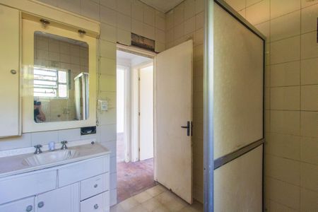 Casa à venda com 528m², 3 quartos e 2 vagasBanheiro