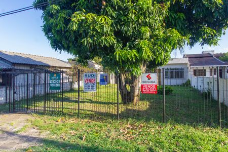 Casa à venda com 528m², 3 quartos e 2 vagasFachada