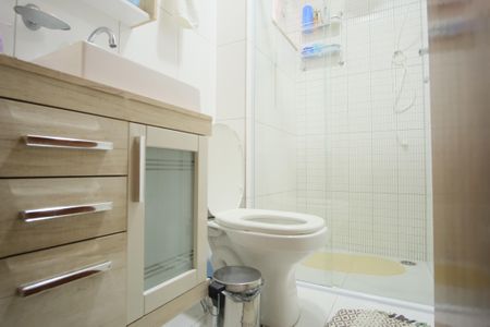 Casa à venda com 256m², 3 quartos e 4 vagasBanheiro da Suíte 2