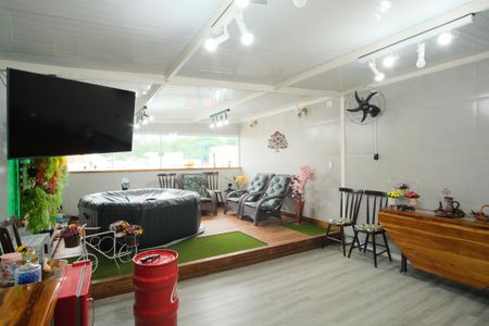 Casa à venda com 256m², 3 quartos e 4 vagasTerraço