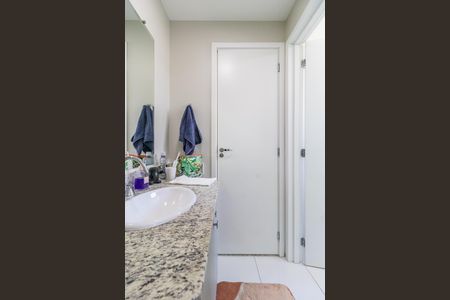 Apartamento à venda com 83m², 3 quartos e 2 vagasBanheiro Americano