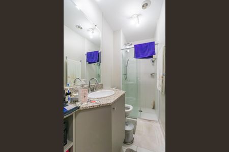 Apartamento à venda com 83m², 3 quartos e 2 vagasBanheiro da Suíte