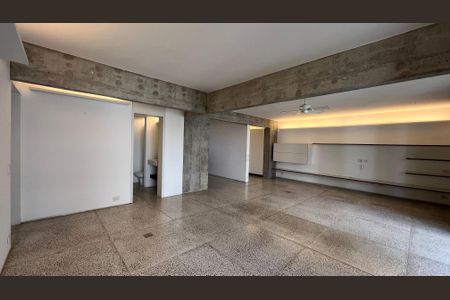 Apartamento à venda com 130m², 1 quarto e 1 vagaSala
