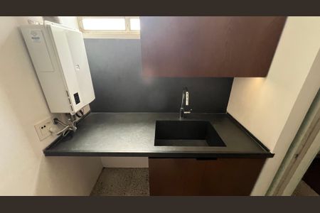 Apartamento à venda com 130m², 1 quarto e 1 vagaÁrea de Serviço