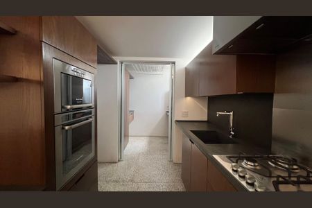 Apartamento à venda com 130m², 1 quarto e 1 vagaCozinha
