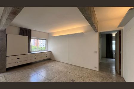 Apartamento à venda com 130m², 1 quarto e 1 vagaSala
