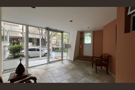 Apartamento à venda com 130m², 1 quarto e 1 vagaHall de entrada