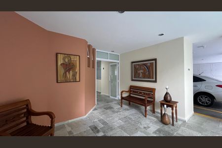 Apartamento à venda com 130m², 1 quarto e 1 vagaHall de entrada