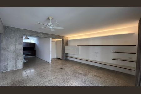 Apartamento à venda com 130m², 1 quarto e 1 vagaSala