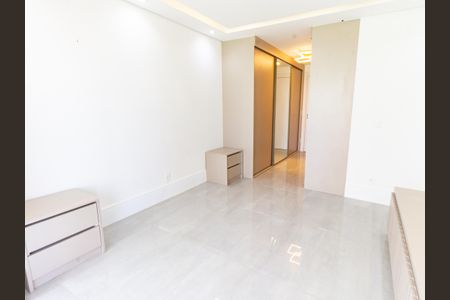 Apartamento à venda com 122m², 3 quartos e 2 vagasSuíte 1