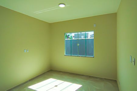 Casa à venda com 80m², 3 quartos e 1 vagaSuíte