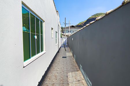 Casa à venda com 80m², 3 quartos e 1 vagaCorredor