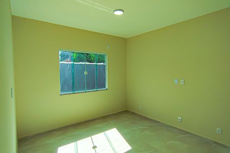 Casa à venda com 80m², 3 quartos e 1 vagaSuíte