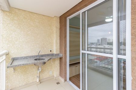 Apartamento à venda com 52m², 2 quartos e 1 vaga Apartamento à venda com 52m², 2 quartos e 1 vagaVaranda