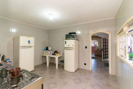 Casa à venda com 220m², 4 quartos e 4 vagas Casa à venda com 220m², 4 quartos e 4 vagasCozinha