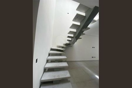 Casa à venda com 95m², 3 quartos e 2 vagas