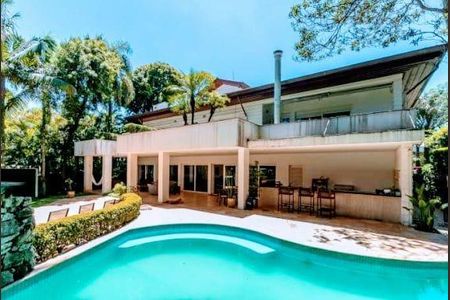 Casa de condomínio à venda com 1032m², 4 quartos e 5 vagas