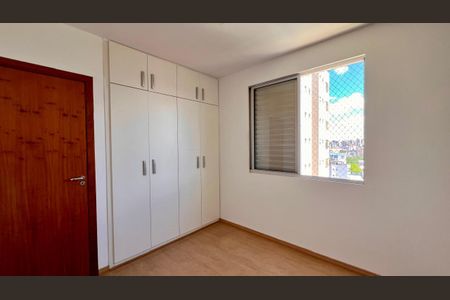 Apartamento à venda com 111m², 3 quartos e 2 vagasQuarto