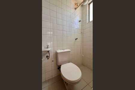 Apartamento à venda com 111m², 3 quartos e 2 vagasBanheiro da área de serviço