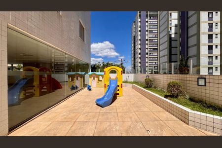 Apartamento à venda com 111m², 3 quartos e 2 vagasÁrea comum - Playground