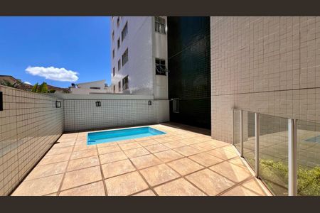 Apartamento à venda com 111m², 3 quartos e 2 vagasÁrea comum - Piscina