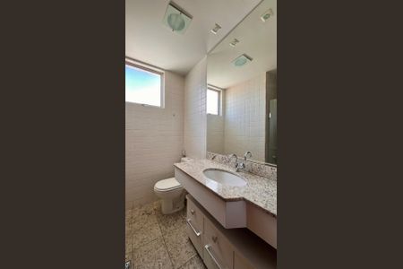 Apartamento à venda com 111m², 3 quartos e 2 vagasBanheiro