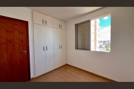 Apartamento à venda com 111m², 3 quartos e 2 vagasQuarto