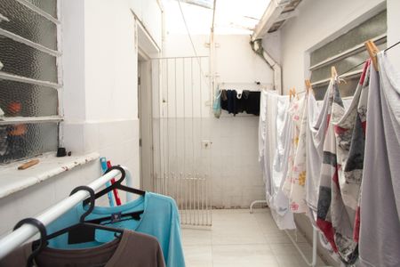 Casa à venda com 90m², 2 quartos e sem vagaQuintal